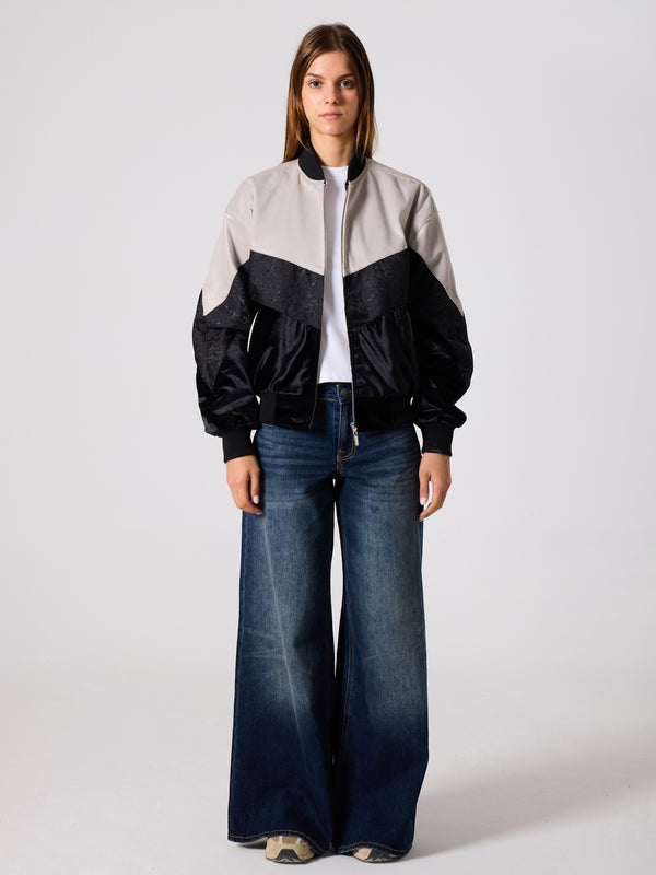 Bomber Light Grey & Black Vintage Jacket M